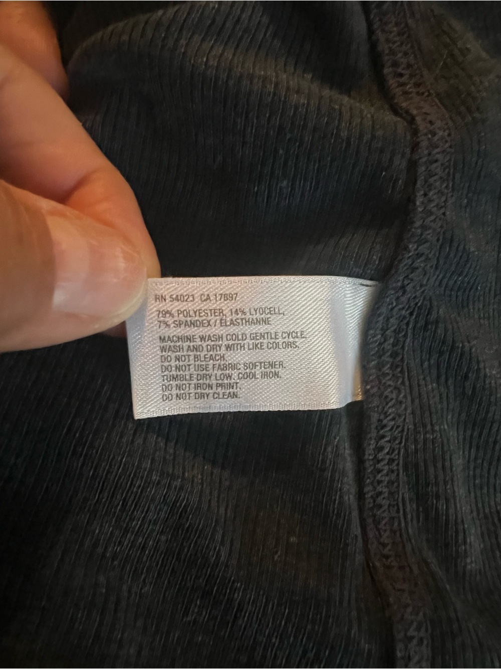 GAP Navy Scoop Neck Athletic Tank - Picture 4 of 4
